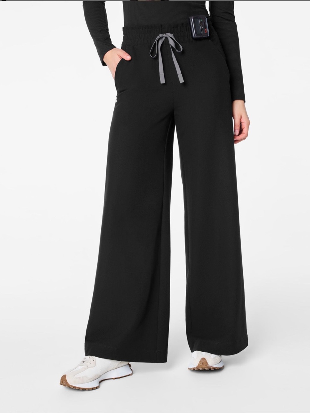 FIGS Allison Wide-Leg Drawstring Pants -Med